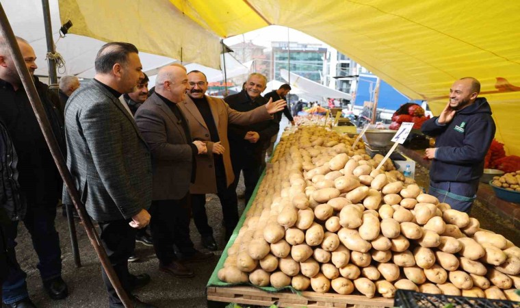 Emek Mahallesine kapalı pazar yapıldı