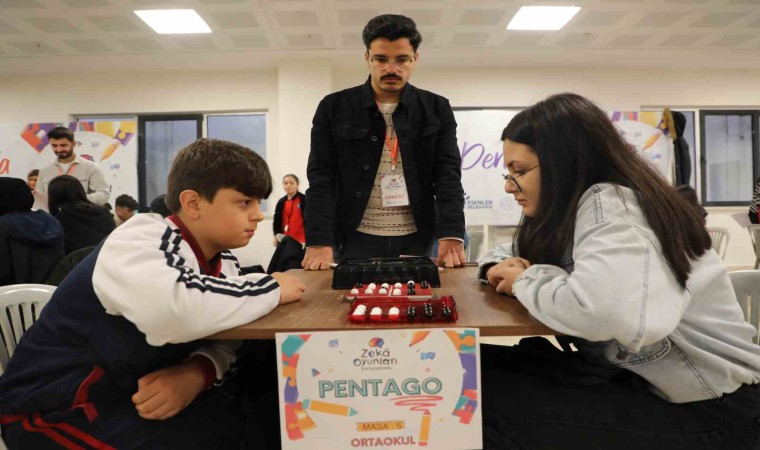 Esenlerde Zeka Oyunları Şampiyonasında çeyrek final heyecanı