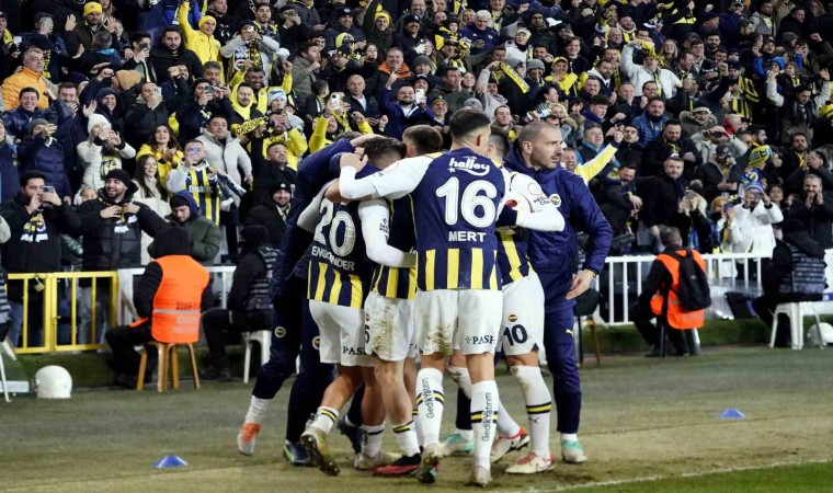 Fenerbahçe 100 golü geçti