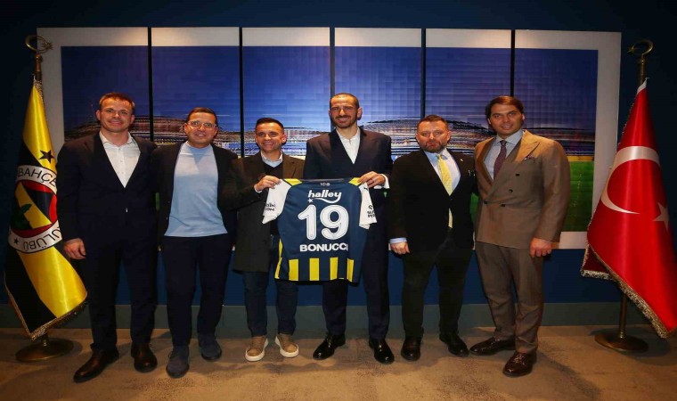 Fenerbahçe, Bonucciyi kadrosuna kattı