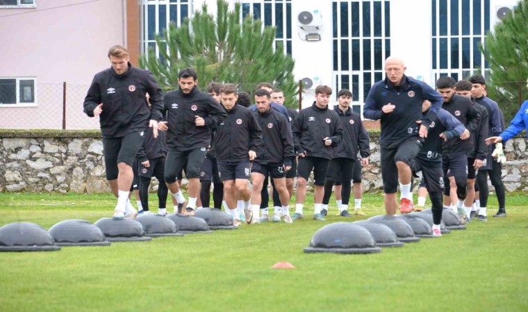 Fethiyespor Antalya kampına gitti