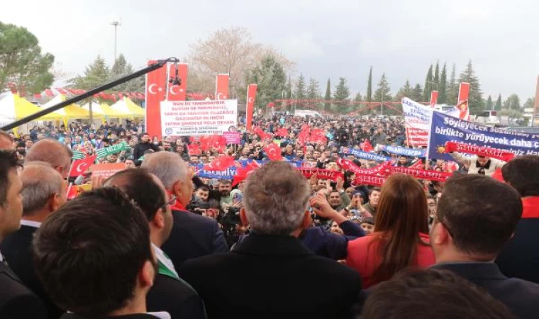 Gaziantep’te, başkanlığa 3’üncü kez aday gösterilen Şahin’e coşkulu karşılama