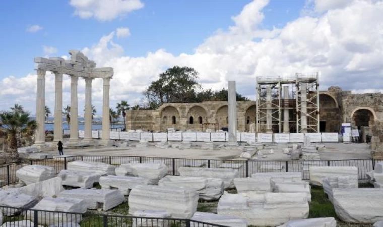 Gece kulübü girişi yapılan Athena Tapınağı, 1800 yıl öncesi haline dönüyor