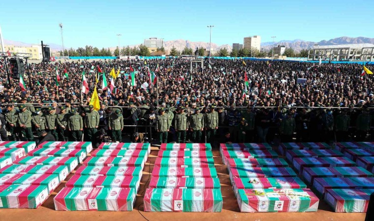 İranda bombalı saldırılara karıştığından şüphelenilen 11 kişi gözaltına alındı