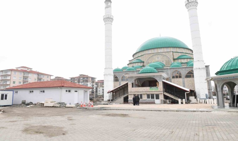 Isparta Belediyesinden camilere bakım ve yenileme