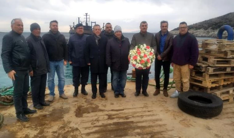 İzmir’de batan tank çıkarma gemisindeki şehitler için tören