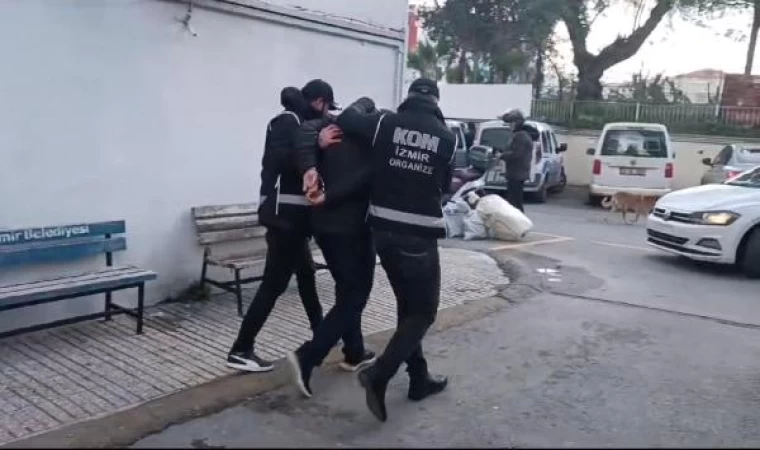 İzmir’de FETÖ operasyonu; 14 gözaltı / Ek fotoğraf