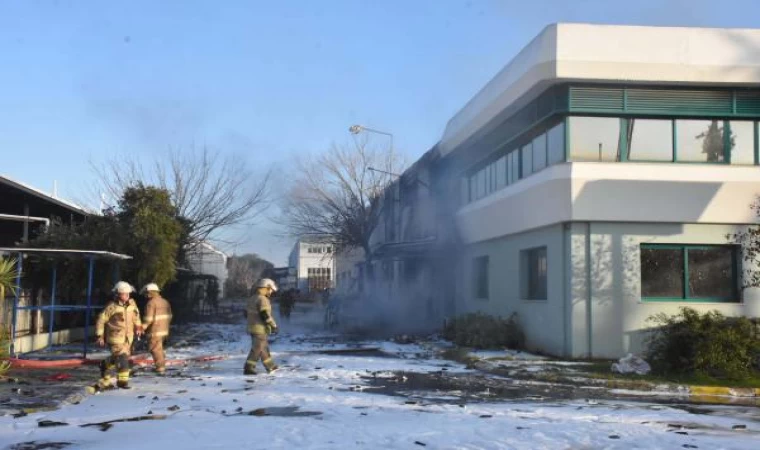 İzmir’de parfüm fabrikasındaki yangında ölenlerin sayısı 2’ye yükseldi; 2 gözaltı