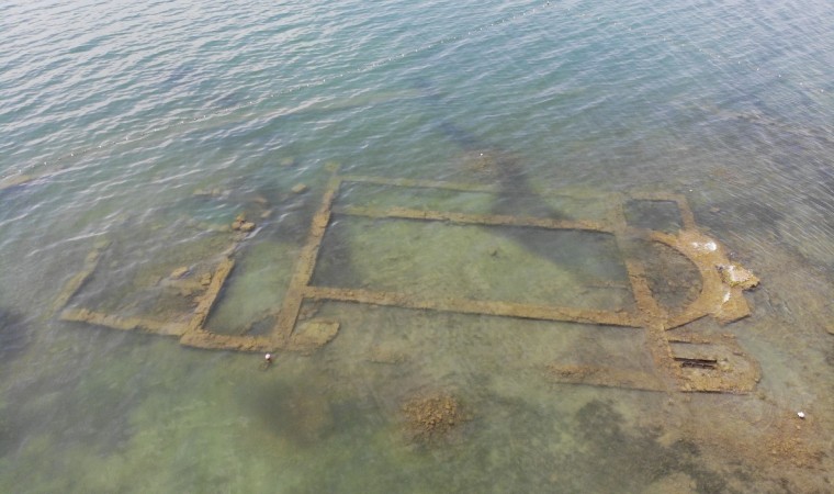 İznik gölündeki tarihi bazilikaya papaz akını