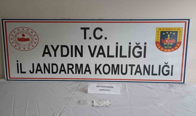 Jandarma uyuşturucuya geçit vermedi