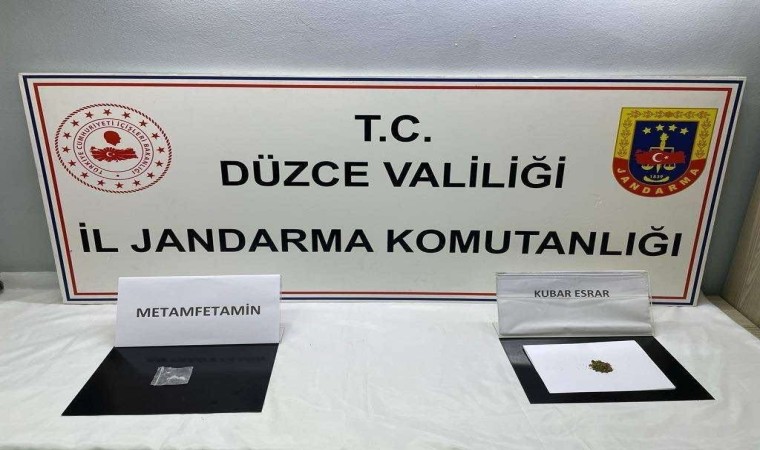 Jandarmadan uyuşturucu operasyonu: 2 tutuklama