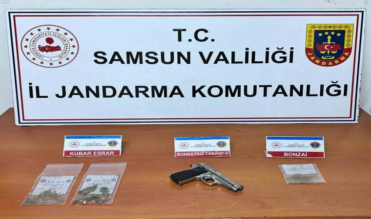 Jandarmanın yılbaşı denetimlerinde uyuşturucu madde ele geçirildi