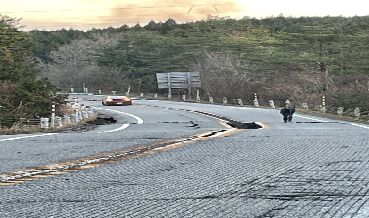 Japonya 7.6 büyüklüğünde deprem: Tsunami uyarısı yapıldı