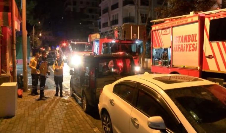 Kadıköy’de 10 katlı binada yangın çıktı; 4 kişi hastaneye kaldırıldı