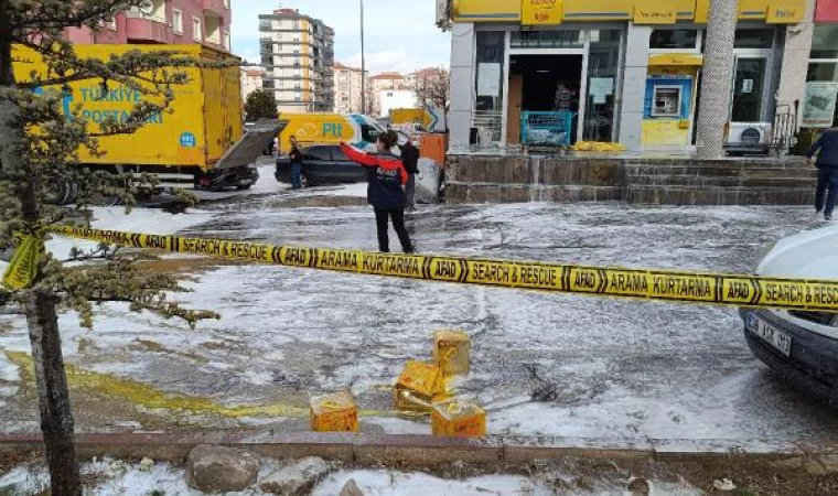 Kargo şubesinde dağıtım öncesi zirai ilaç tenekesi patladı; 4 çalışan hastaneye kaldırıldı