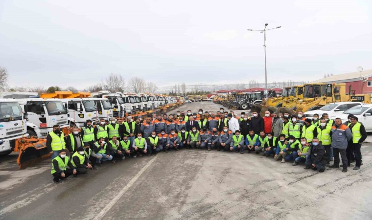 Kayseri Büyükşehir, karla mücadele için teyakkuzda