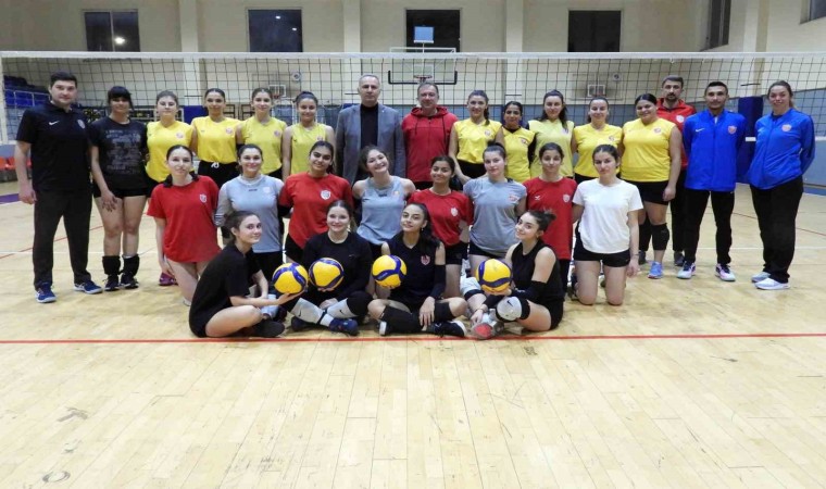 Kepezde voleybol ateşi yeniden yakıldı