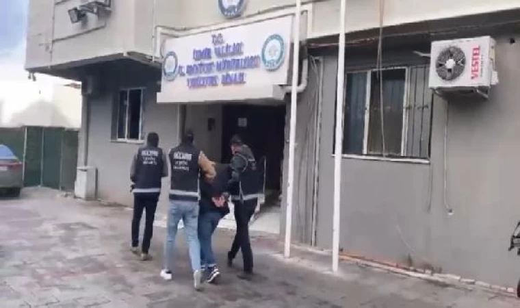 Kırmızı bültenle aranan şüpheli, İzmir’de yakalandı