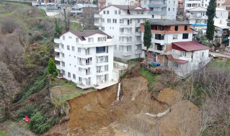 Kocaelide toprak kayması: Bölgenin son hali havadan görüntülendi