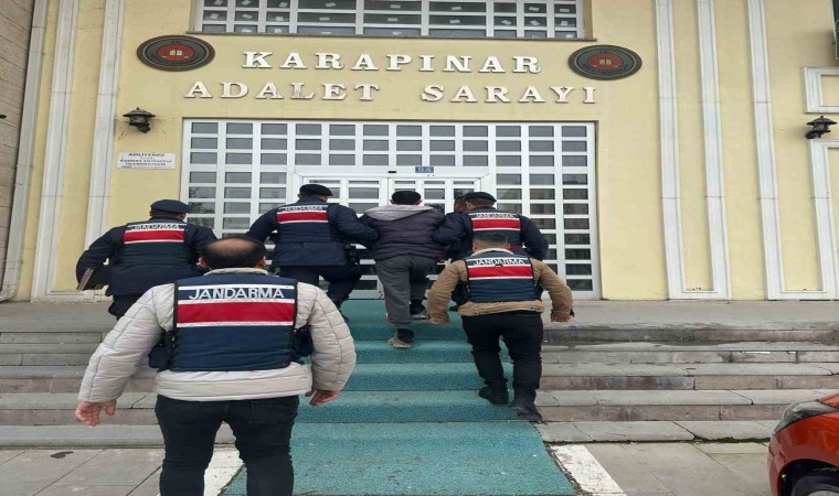 Konyada 25 yıl hapis cezasıyla aranan şüpheli evinde yakalandı