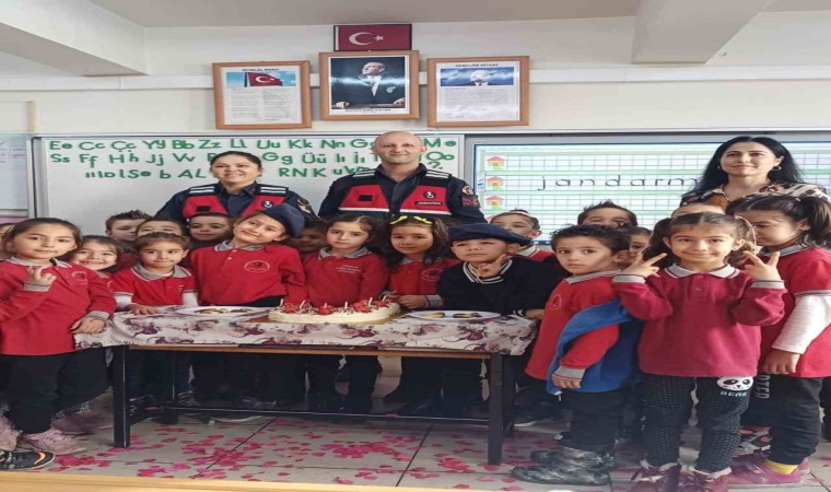 Köyceğiz Jandarmasından eğitime sıcak destek