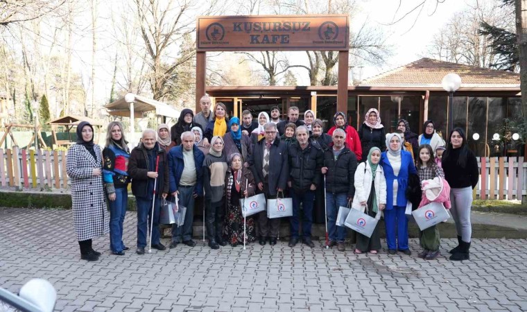 Kusursuz kafede bir araya geldiler