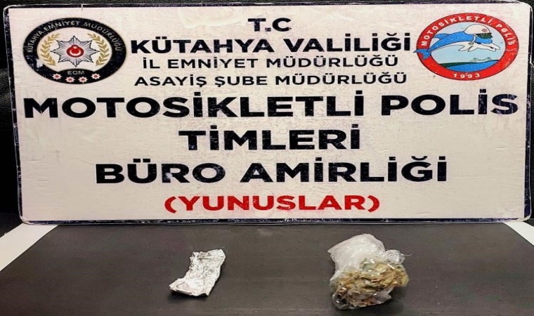 Kütahyada Yunus Timlerince bir kişiden uyuşturucu madde ele geçirildi