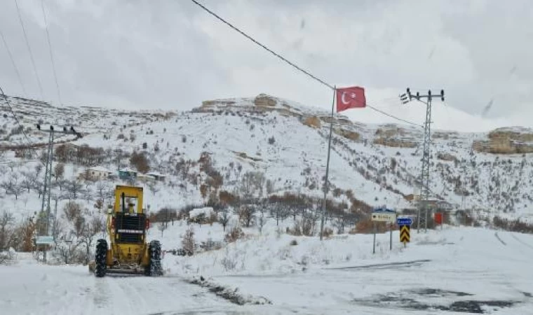 Malatya’da 129 mahalle yolu, kardan kapandı