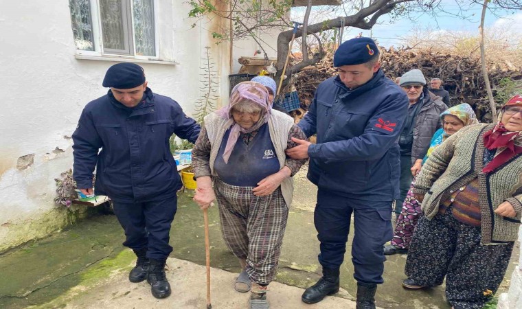 Manisada kayıp yaşlı kadından iyi haber: Jandarma ekipleri buldu