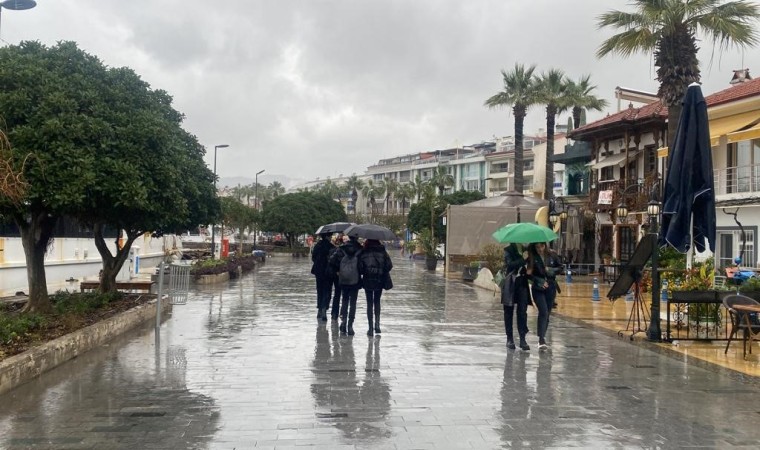 Marmariste sağanak yağış etkili oluyor