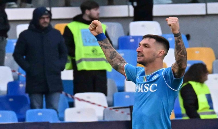 Matteo Politano, 2027ye kadar Napolide