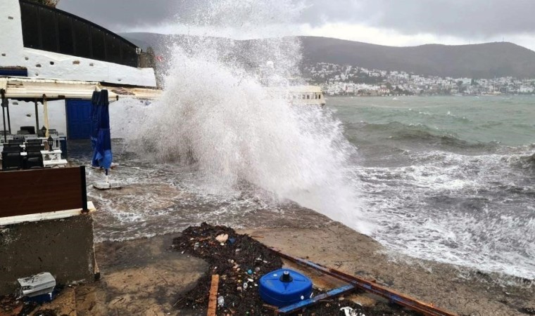 Meteorolojiden Ege Denizinde fırtına uyarısı