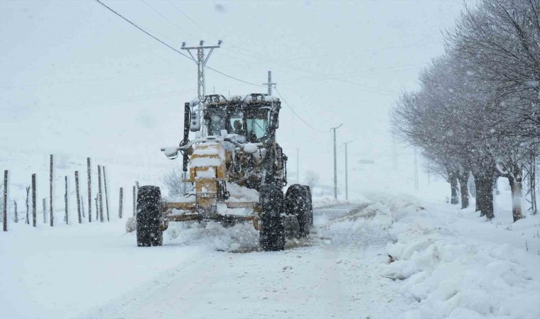 Muşta 75 köy yolu ulaşıma kapandı