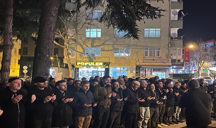 Niğdede Şeyh Salih Aruri ve Filistinli Müslümanlar için gıyabi cenaze namazı kılındı