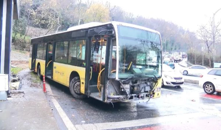 (Özel) Sarıyer’de İETT otobüsü bariyerlere çarptı: 3 yaralı