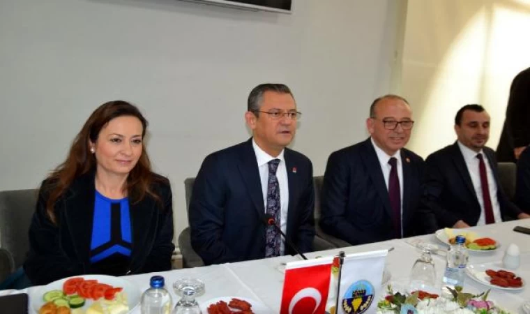 Özgür Özel: Emeklilerin hepsi ne CHP’lidir ne İYİ Partilidir ne de bir siyasi görüştendir