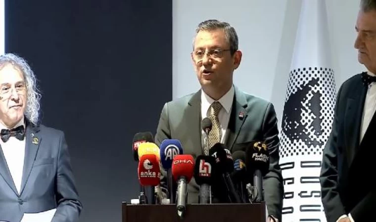 Özgür Özel: ’Kek tarifi’ okutsalar Anayasa’ya daha uygun olurdu