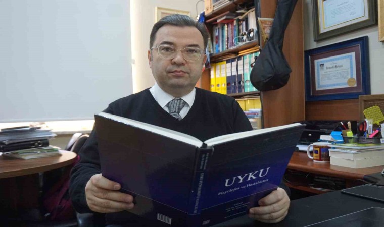 Prof. Dr. Öztürk, Kalıcı yaz saati uygulaması ölümleri azaltıyor