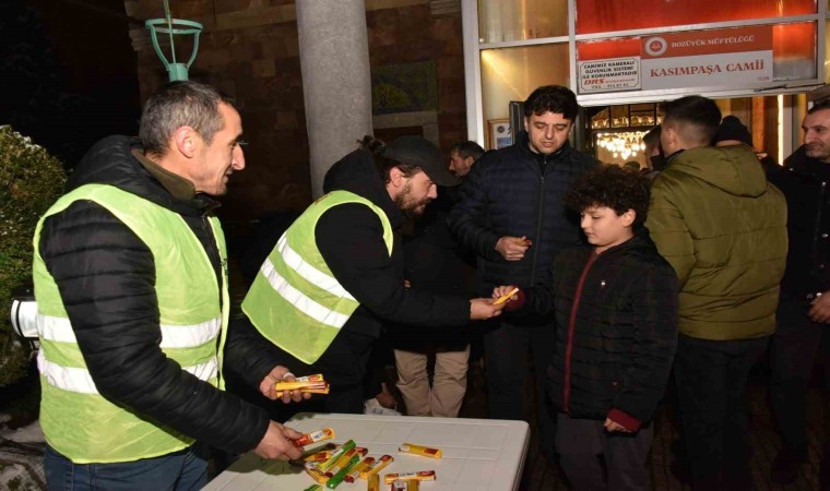 Regaip Kandilinde şekerler Bozüyük Belediyesinden