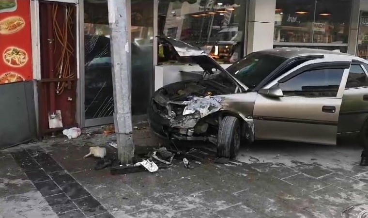 Sakaryada yılın ilk günü feci kaza