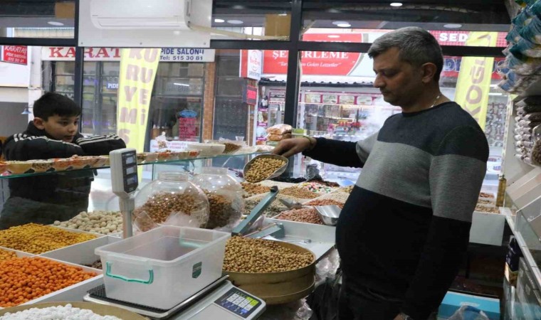 Sandıklıda leblebicilik mesleği son demlerini yaşıyor