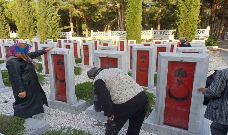 Sındırgılı Gaziler ve aileleri Çanakkaleyi gezdi