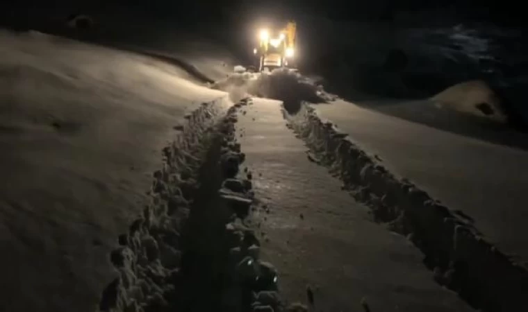 Şırnak’ta kar yağışı; 14 yerleşim yerinin yolu kapandı