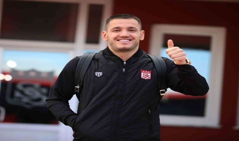 Sivasspor kafilesi 7 eksikle Antalyaya gitti