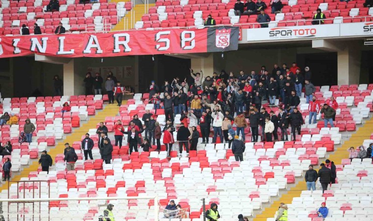 Sivasspor taraftarı Galatasaray maçına ilgi göstermedi