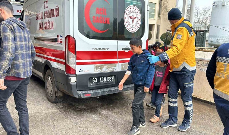 Siverekte 55 öğrenci okulda yedikleri yemek sonrası hastanelik oldu