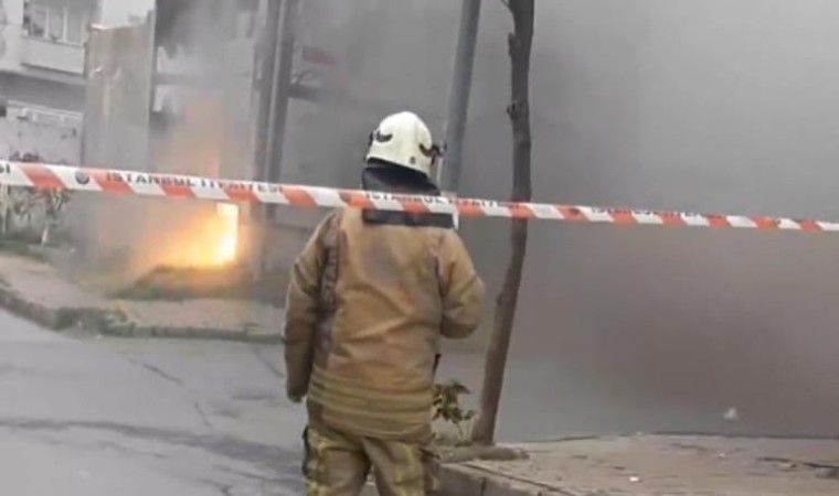 Sultangazide benzin istasyonu yakınlarında patlayan trafo paniğe neden oldu