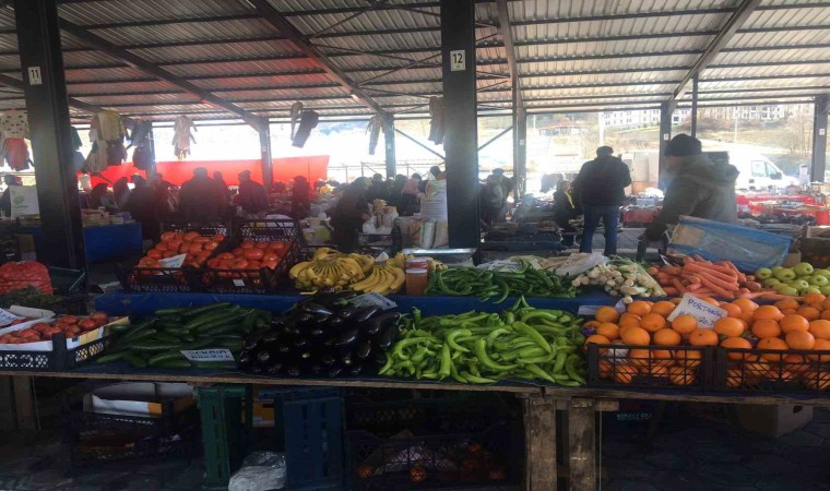 Taşkesti Beldesi yeni pazar yerine kavuştu