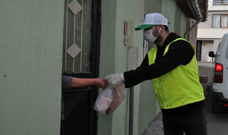 Tepebaşında 53 bin porsiyon yemek ihtiyaç sahiplerine ulaştırıldı