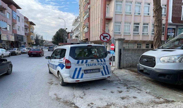 Trafiği olumsuz etkileyen 23 araç sürücüsüne ceza yazıldı